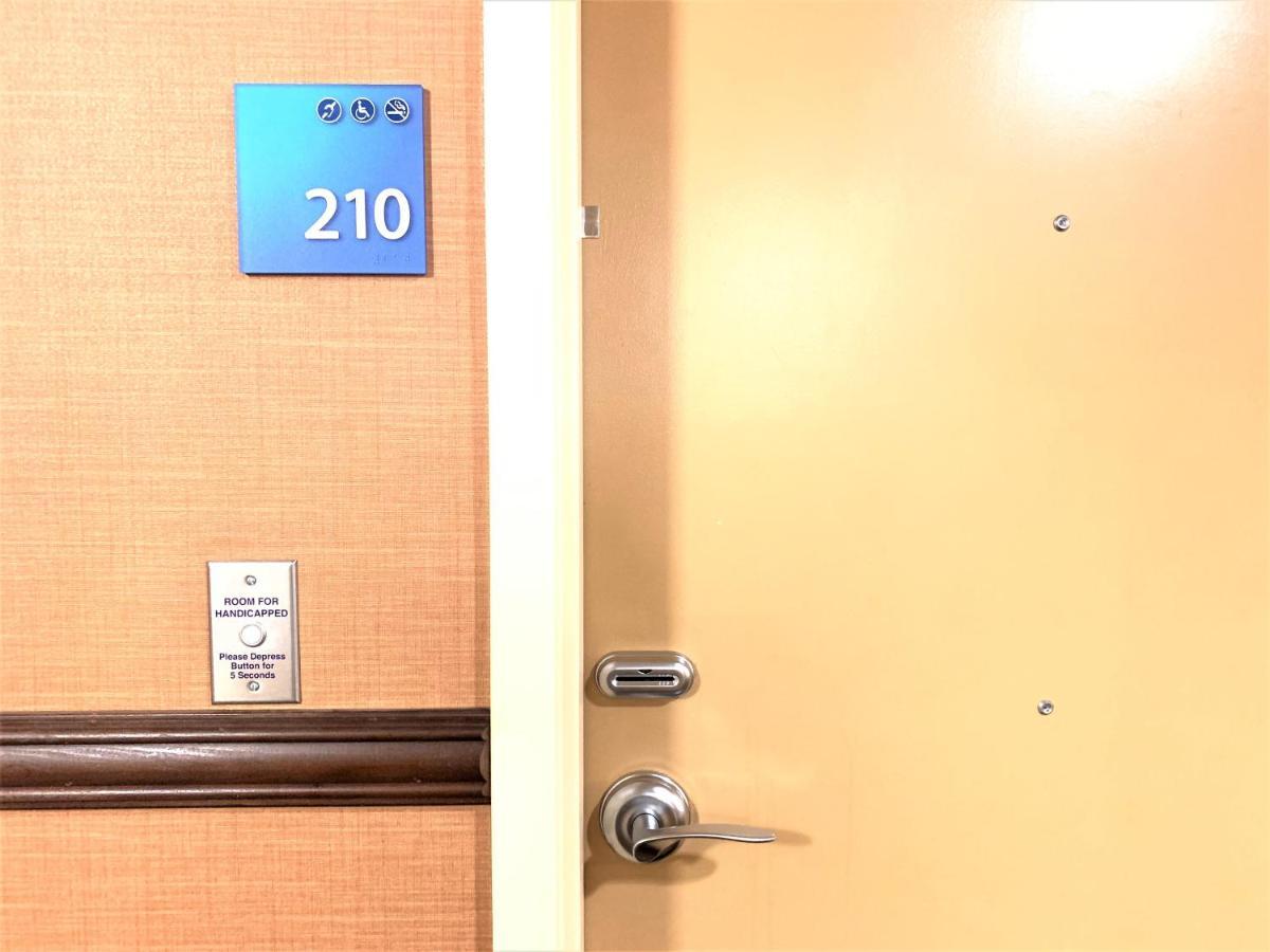 Holiday Inn Express Fresno Northwest - Herndon By Ihg Luaran gambar