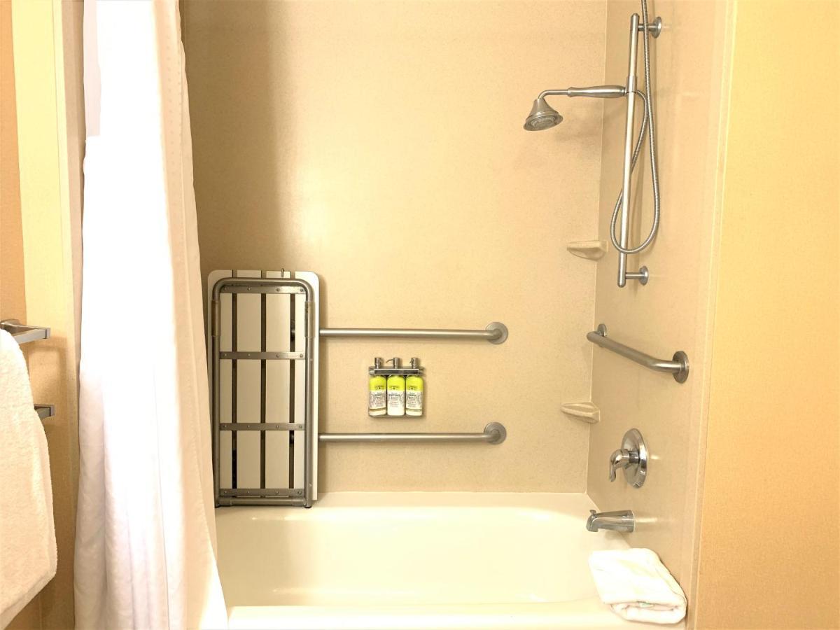 Holiday Inn Express Fresno Northwest - Herndon By Ihg Luaran gambar