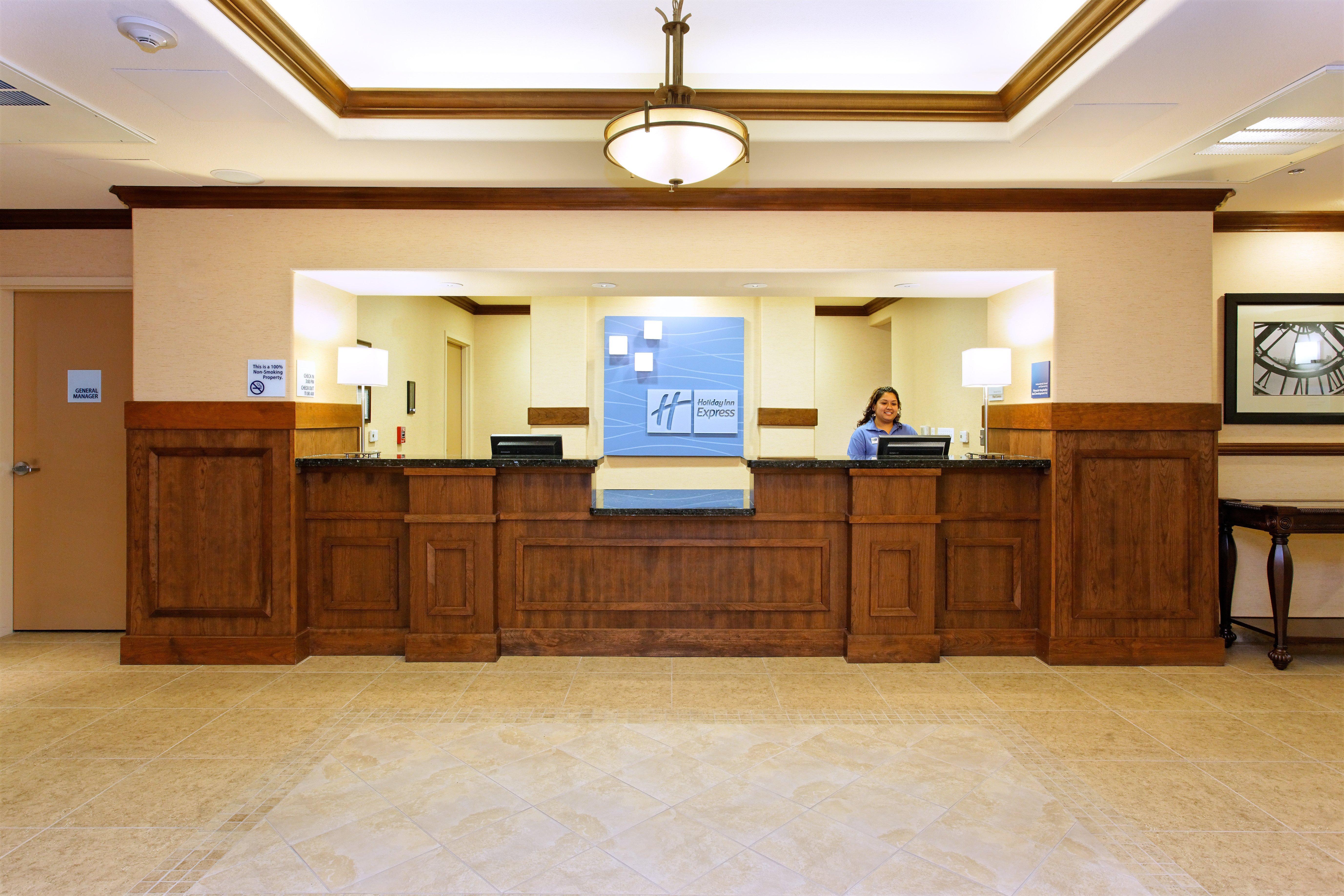 Holiday Inn Express Fresno Northwest - Herndon By Ihg Luaran gambar