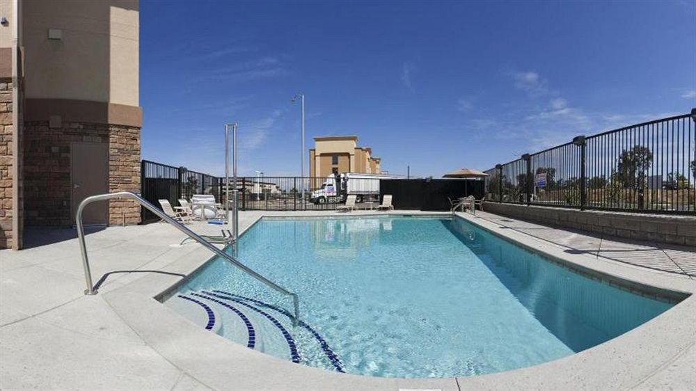 Holiday Inn Express Fresno Northwest - Herndon By Ihg Luaran gambar